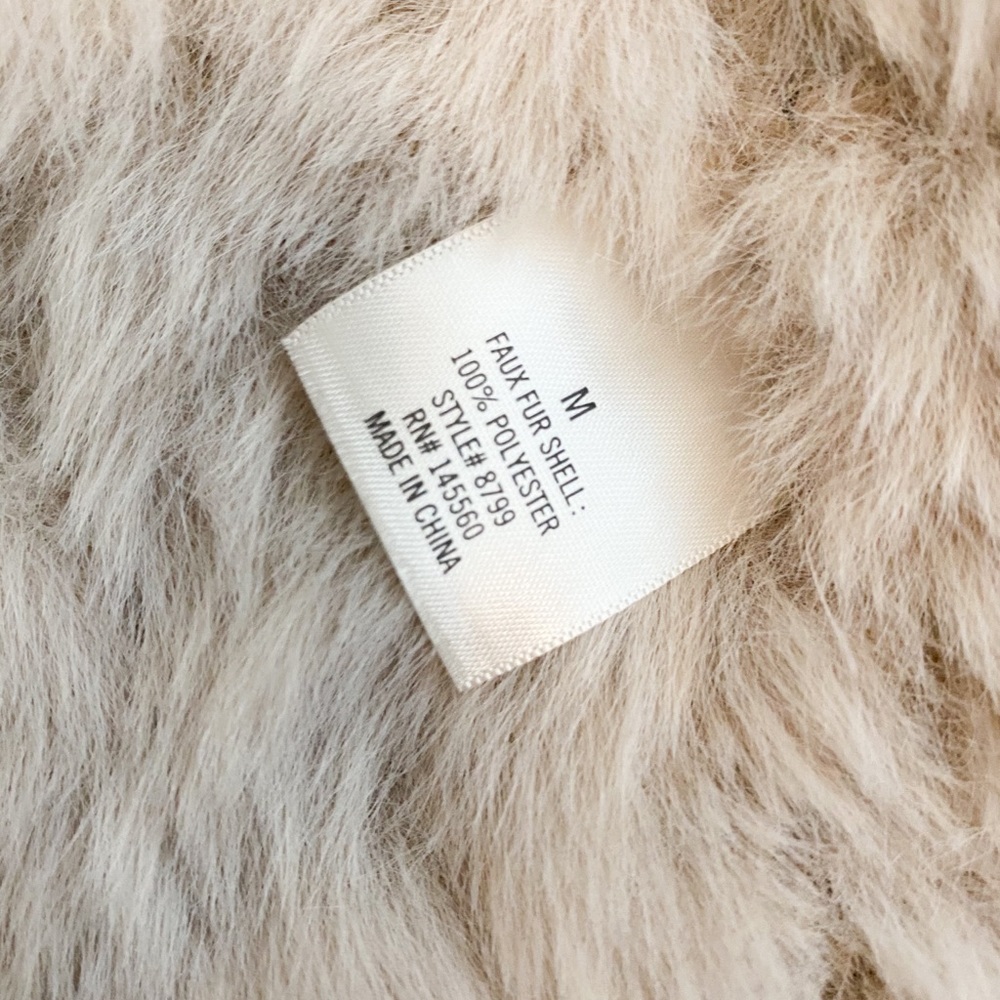 Buttery Soft Faux Fur Vest - Picture 4 of 5